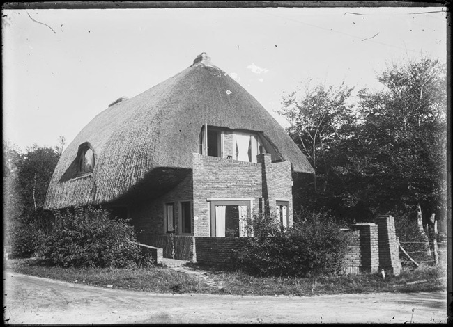 De oorspronkelijke situatie.
              <br/>
              Collectie Regionaal Archief Alkmaar, 1920